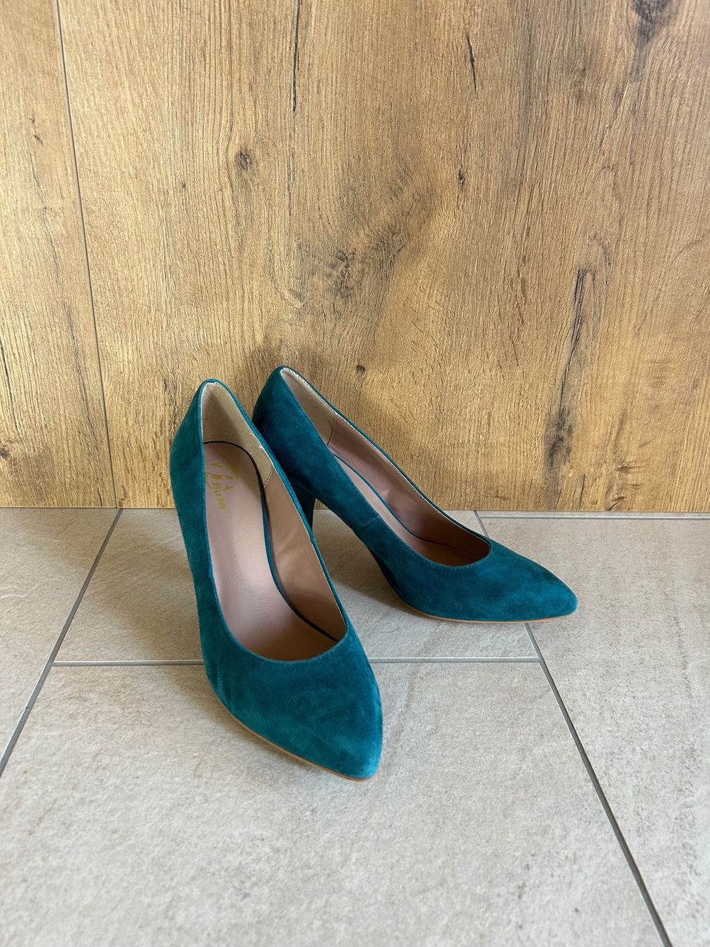Damenschuhe: Damen Pumps Wildleder Türkis Gr. 38 Bata – Neu (gemäss Beschreibung) aus Biel/Bienne von han_5l8v 1