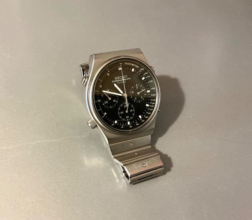 Montre Seiko 7A28 7020 Chronographe James Bond - Cadran Blanc - Occasion Bon état