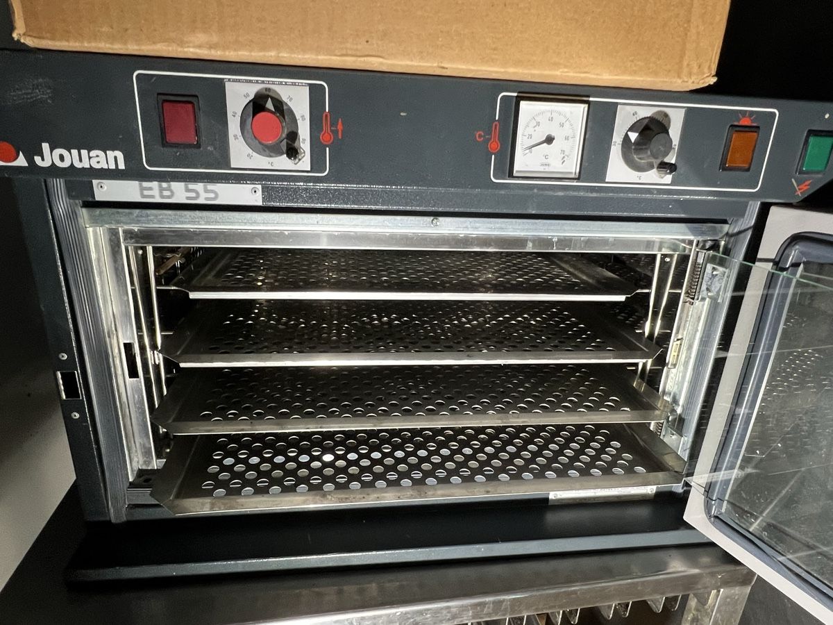 Forni: Four professionnel Jouan EB 55 - État impeccable! – Usato da Ponthaux venduto da Hello-Fribourg1700 3
