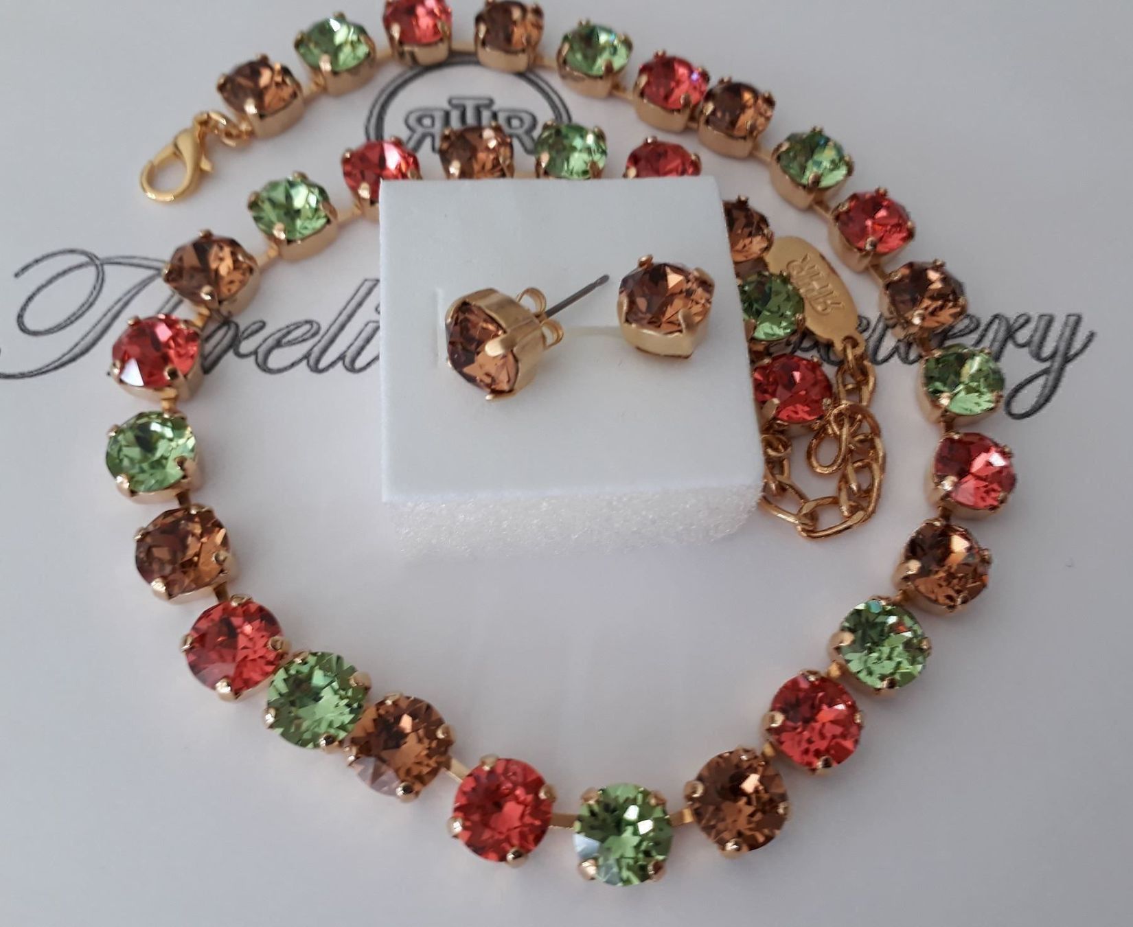 Catenine: Threlion Moderschmuck-Set mit Kristallen – Nuovo e nell'imballaggio originale da Riehen venduto da Threlion 1