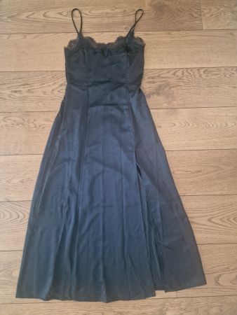 Elegantes schwarzes Seidenkleid mit Spitze Gr. S wie neu