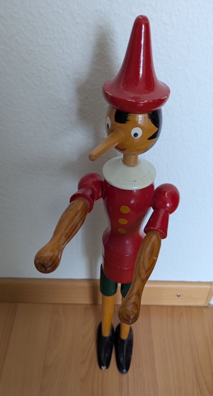 Statuette: Holzfigur Pinocchio handbemalt 50cm – Usato da Horgen venduto da snickers58
