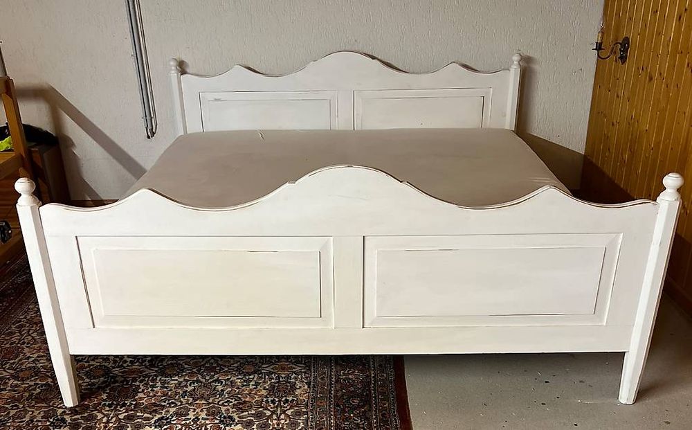 Bett Massiv Holz Shabby-Chic-Stil (Gebraucht) in Flüh für CHF 390 – nur ...