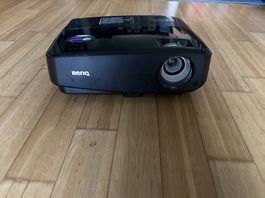Beamer Benq MW519