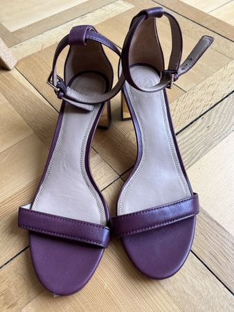 Tory Burch Sandalen Gr. 8 bordeaux , neuwertig