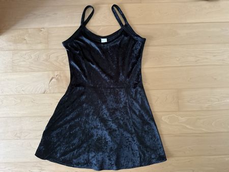 Kleid mit Bolero Samt schwarz Grösse ca. XS Top Zustand
