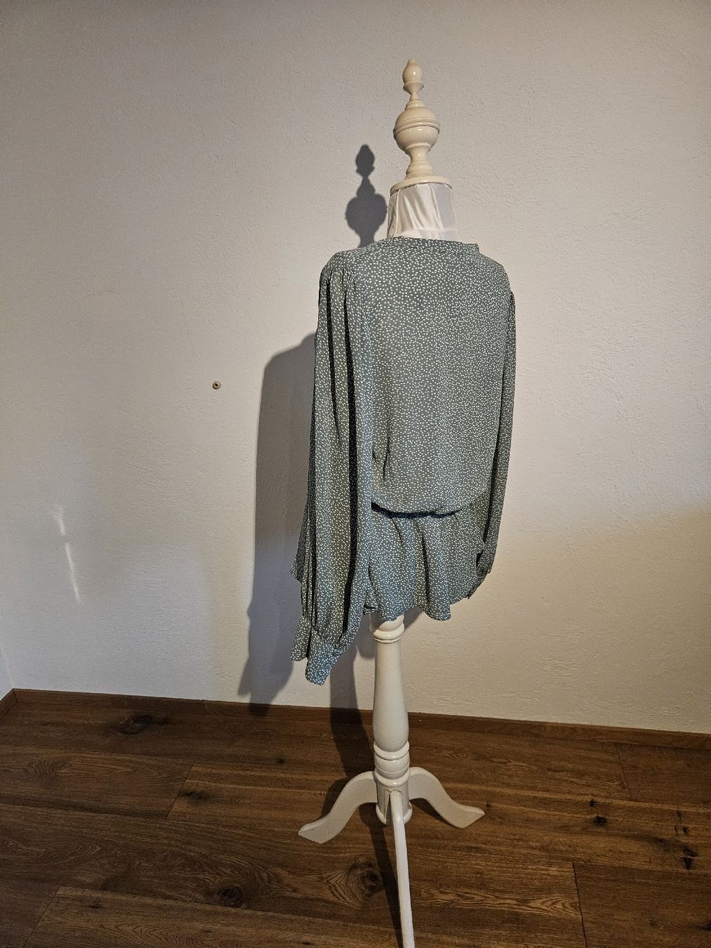 Camicette: Sommerliche Bluse mit Rüschen, Grösse L – Usato da Bern venduto da TroeS 1