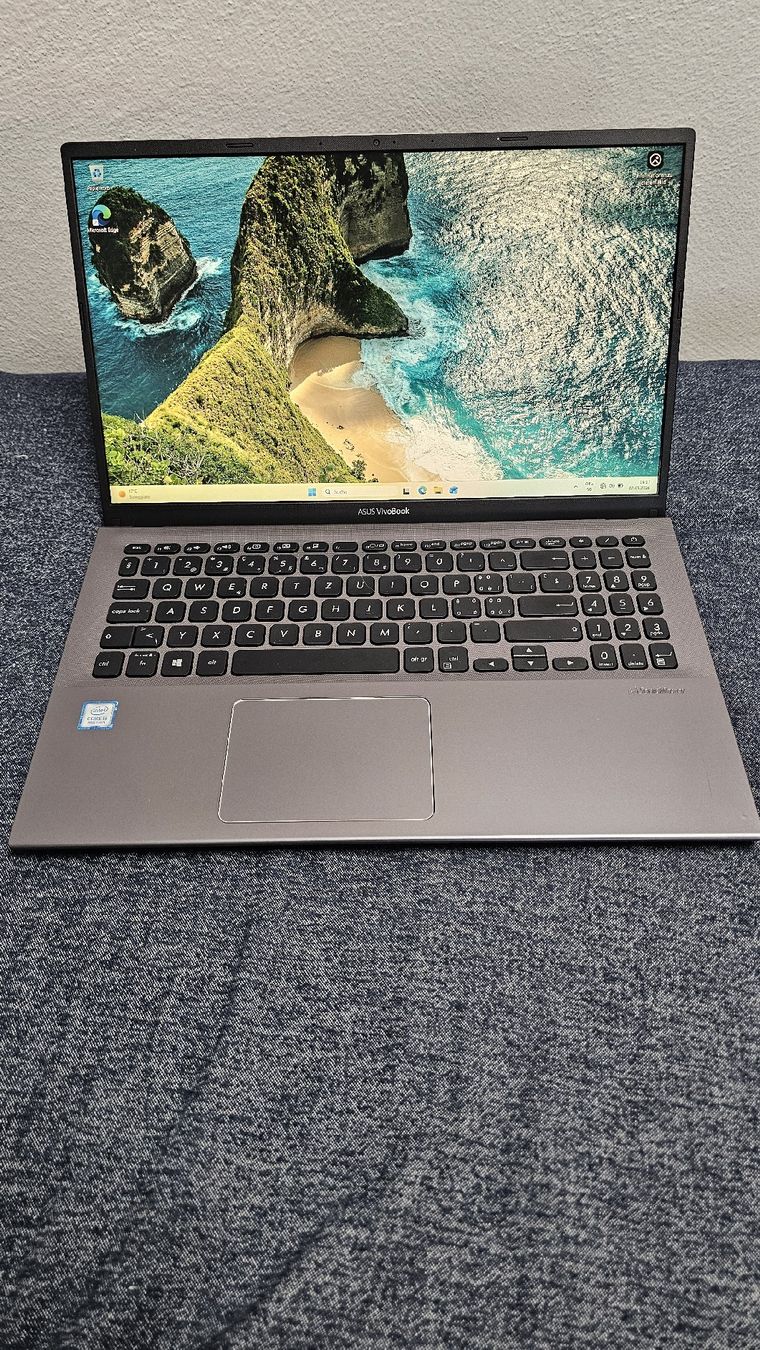 Asus Notebook: Asus Vivobook Laptop Zustand – Nuovo (secondo la descrizione) da Ehrikon venduto da noa_vyp5