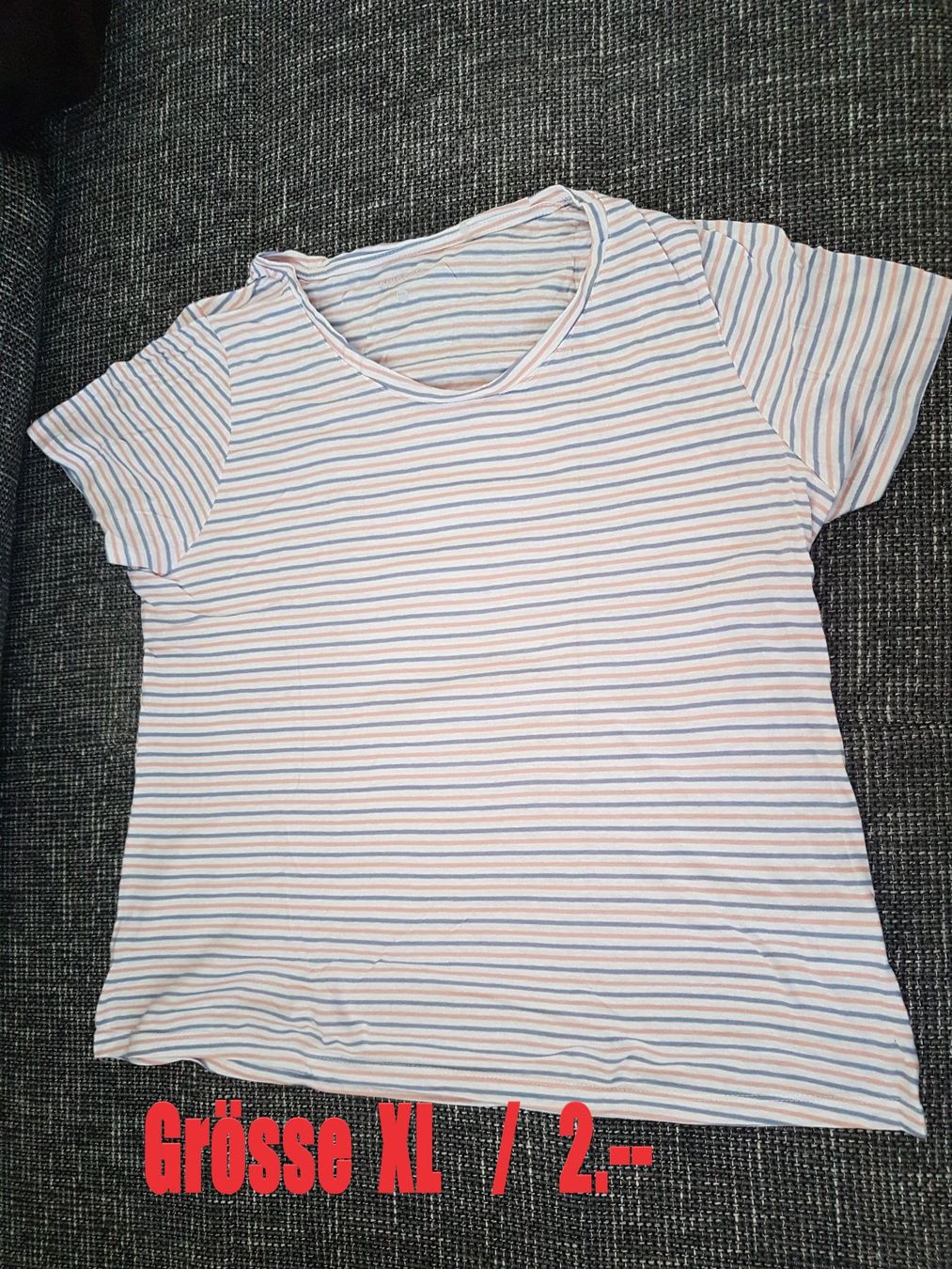 T-shirt: Shirt 1 – Usato da Benzenschwil venduto da Conny083 5