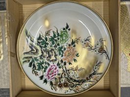 Japanese Kutani decorative plate, 31cm