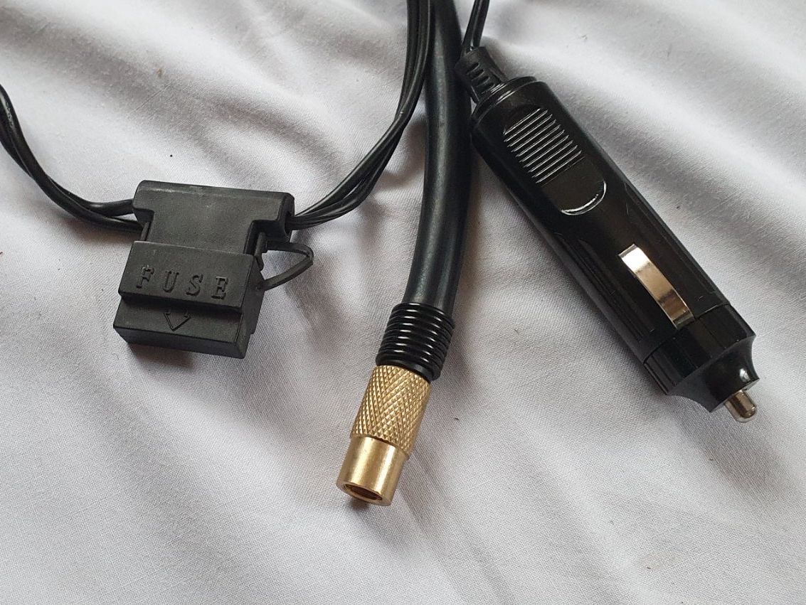 Compresseurs: Mini Air Kompressor mit Hülle – D'occasion à Läufelfingen par jac_vp95 5
