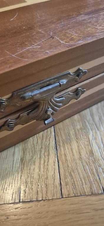 Giochi: Échiquier en bois  – Usato da Lausanne venduto da angelalone 1