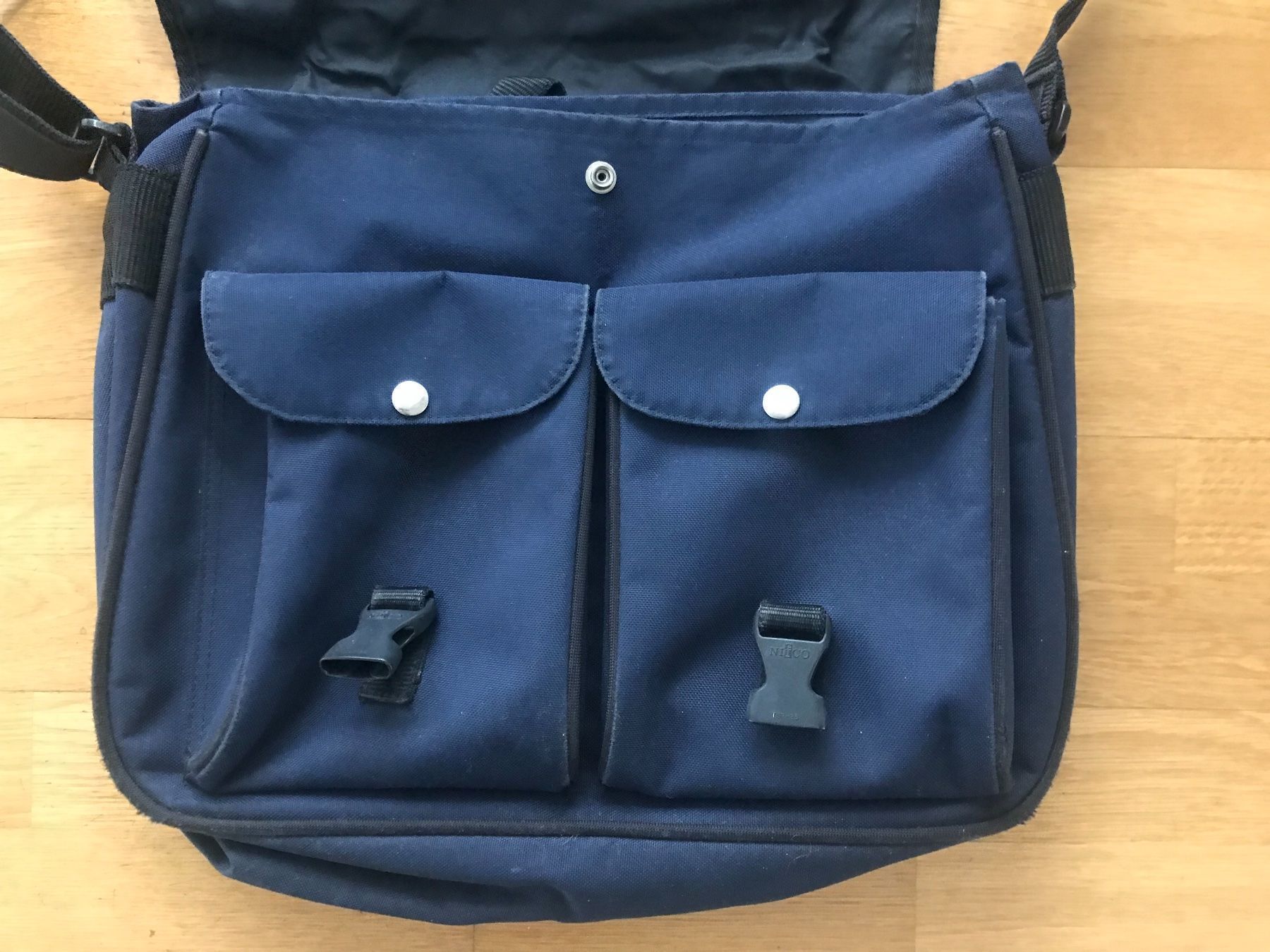 Chiemsee Borse: Chiemsee Tasche/ Schultasche – Usato da Basel venduto da Malian 1