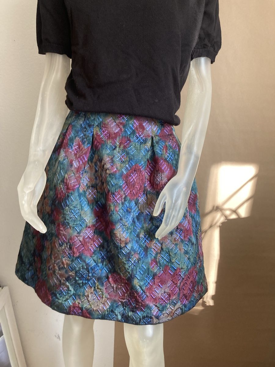 Jupes: Jupe jacquard Gr38 – Neuf (Voir description) à Basel par YanaR10
