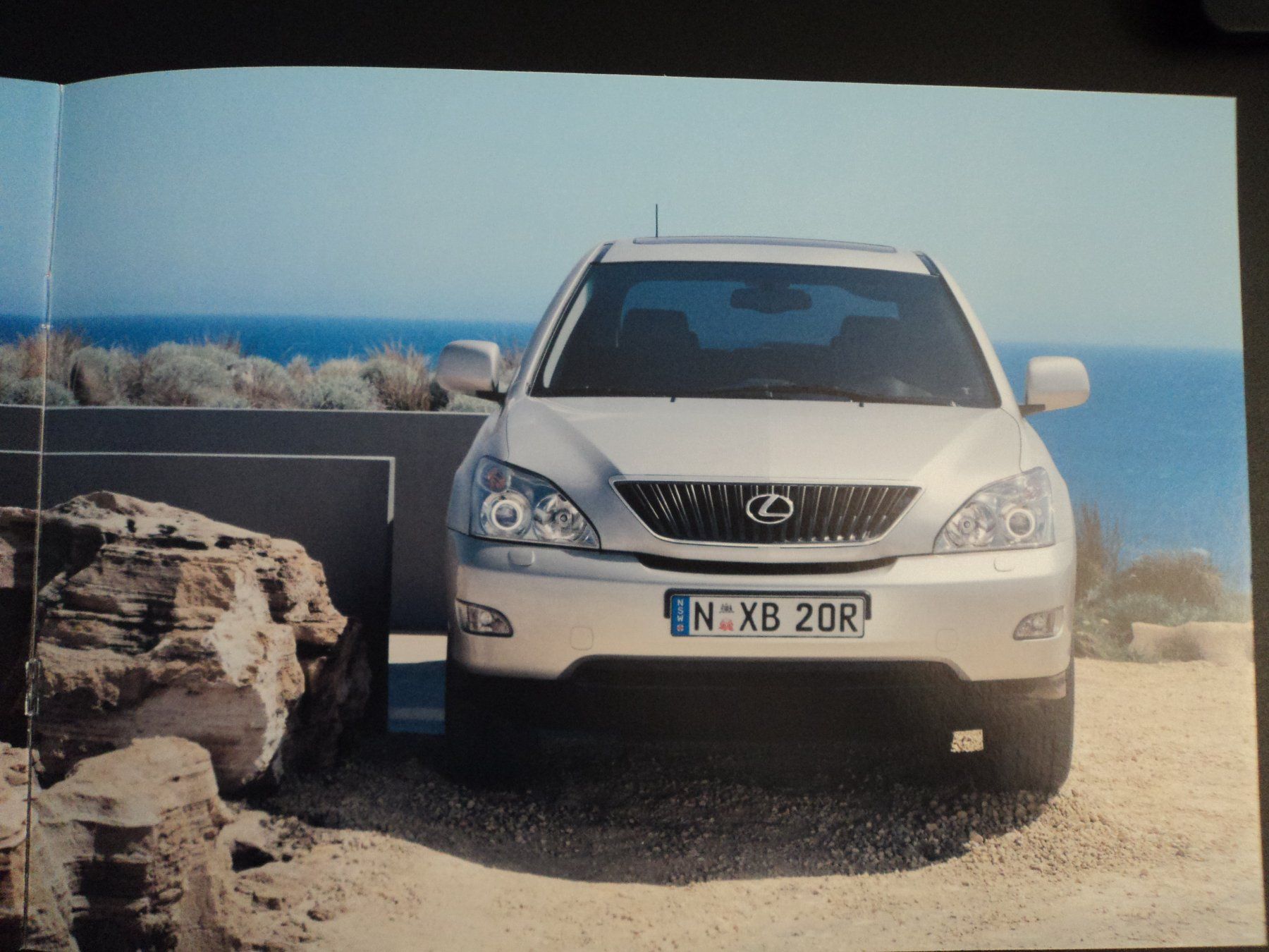 Lexus Documents: Prospekt Lexus RX300 2003 – D'occasion à Schwarzenburg par modelCARama 5