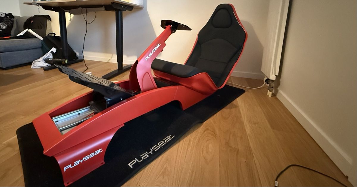 Console: Siège / backet course. Rouge et noir – Nuovo (secondo la descrizione) da Satigny venduto da max_j8tz 2