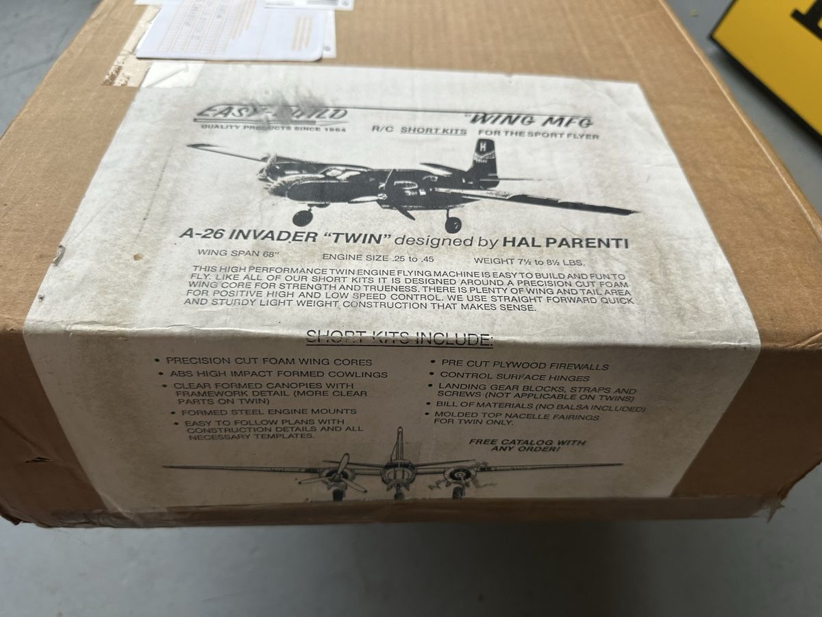 RC Kits de montage: Kit RC Intruder – Défectueux à Pomy par alex911
