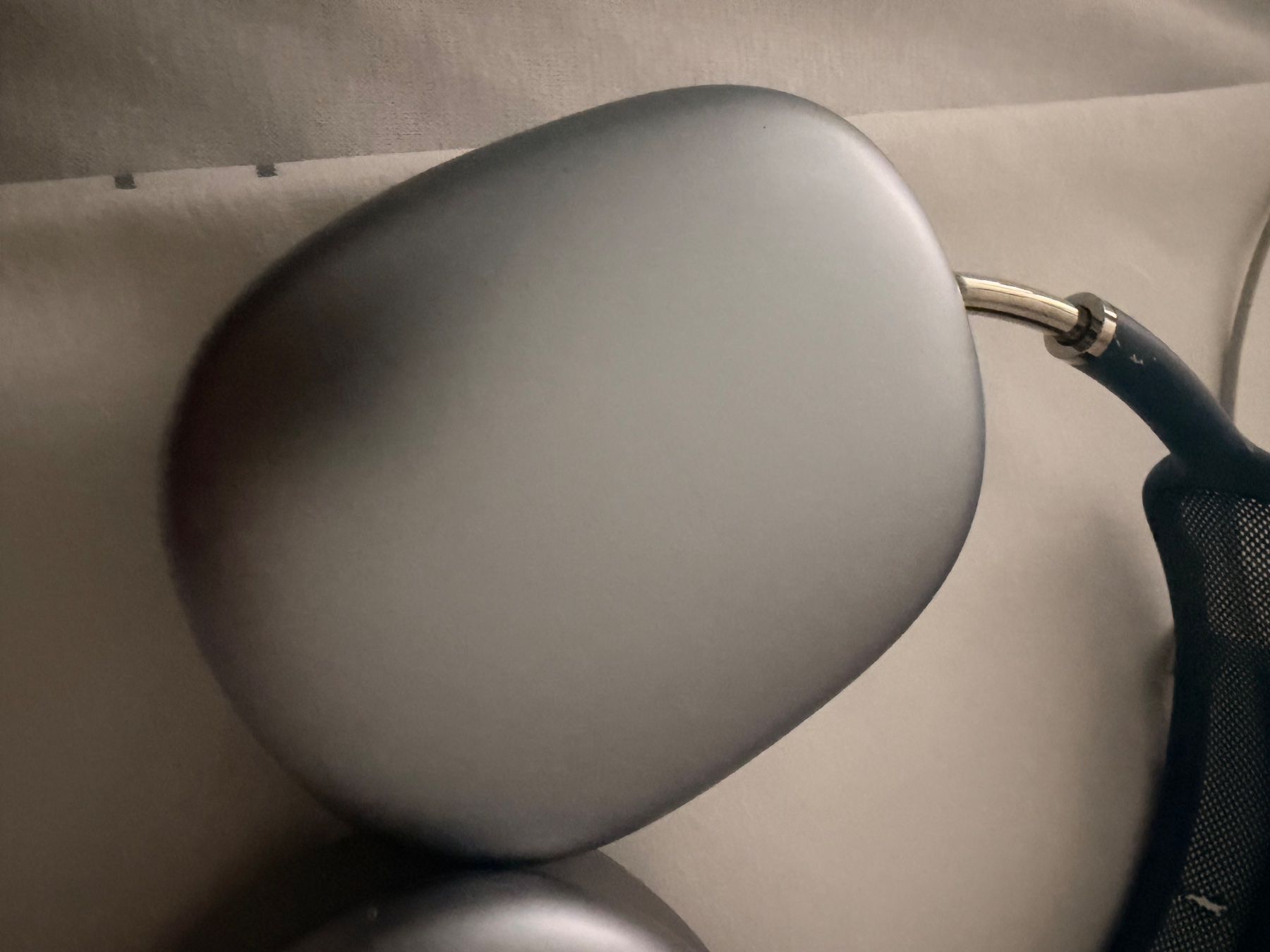 Apple Cuffie: Airpods Max 1 mit Silikonhülle & Kabel – Usato da bülach venduto da Happylion1 1