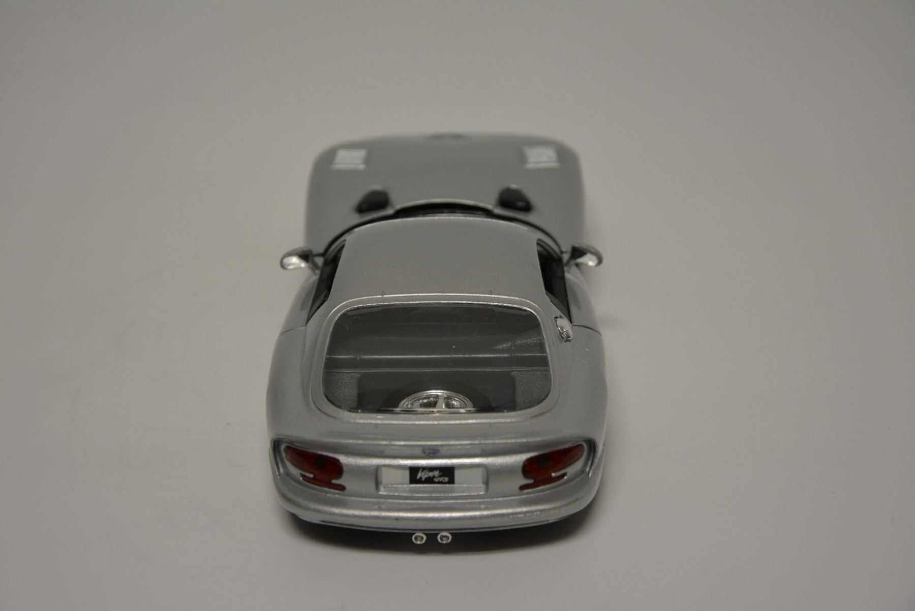 Bburago Modellini d'auto: Dodge Viper GTS , Bburago , 1:24 – Usato da Goldach venduto da Feivel9 7