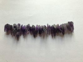 schöne "Amethyst" Spitzen Perlen 15-35mm - 1 Strang kurz