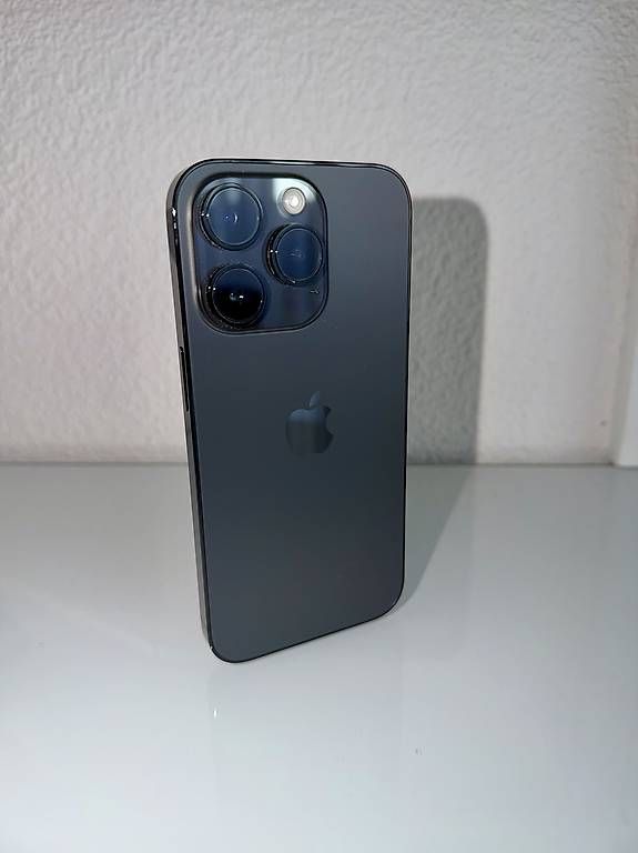 Apple Telefoni cellulari / Smartphones: iPhone 14 Pro  512 GB  Schwarz – Usato da Oberuzwil venduto da dar_p6f7 1