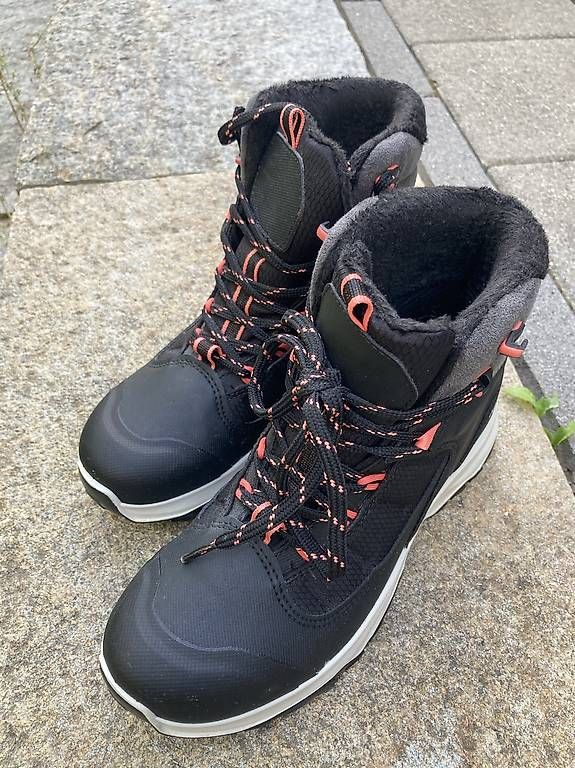 Decathlon Scarpe da uomo: QUECHUA Wanderschuhe warm wasserdicht - Grösse 36 – Usato da Oekingen venduto da Thecrow78
