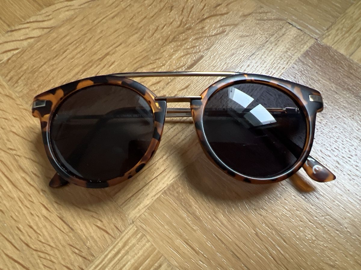 Brillen & Gläser: Vans Sonnenbrille – Gebraucht aus Solothurn von Laujon