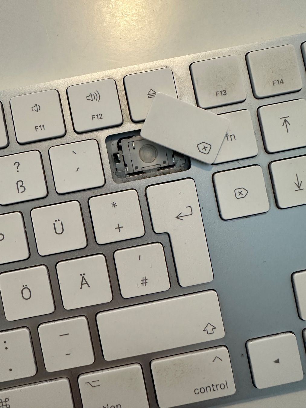 Apple Tastiere: Apple Tastatur A1843 – Usato da Basel venduto da Roooooon 1