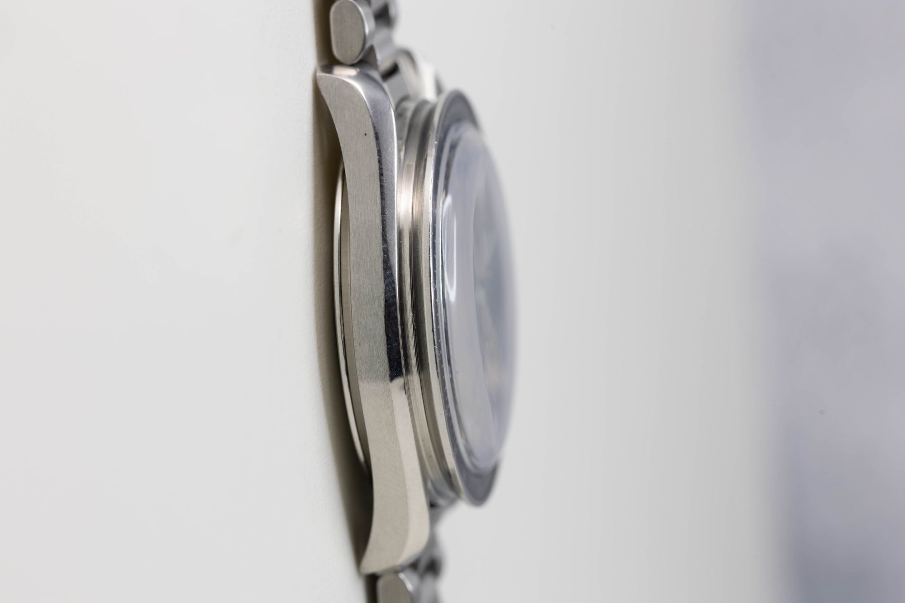 Omega Uhren: Omega Speedmaster Reduced/ full set/ Serviced 2024 – Gebraucht aus Genève von Hiakoo 1