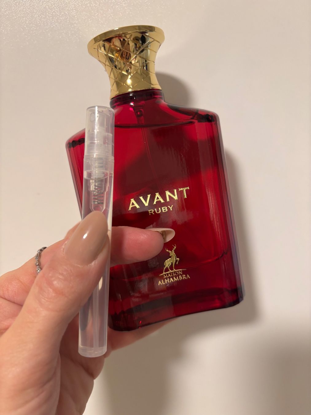 Lattafa Profumi & Eau de Toilette: Alhambra AVANT RUBY EDP5ML (Carmina Creed Dupe) – Usato da Zürich venduto da deruja