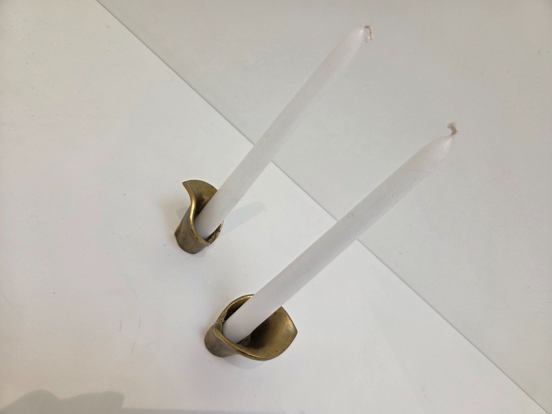 Portacandele: Alter kleine Messing Kerzenhalter Paar – Usato da Gersau venduto da pd-design-and-art 1