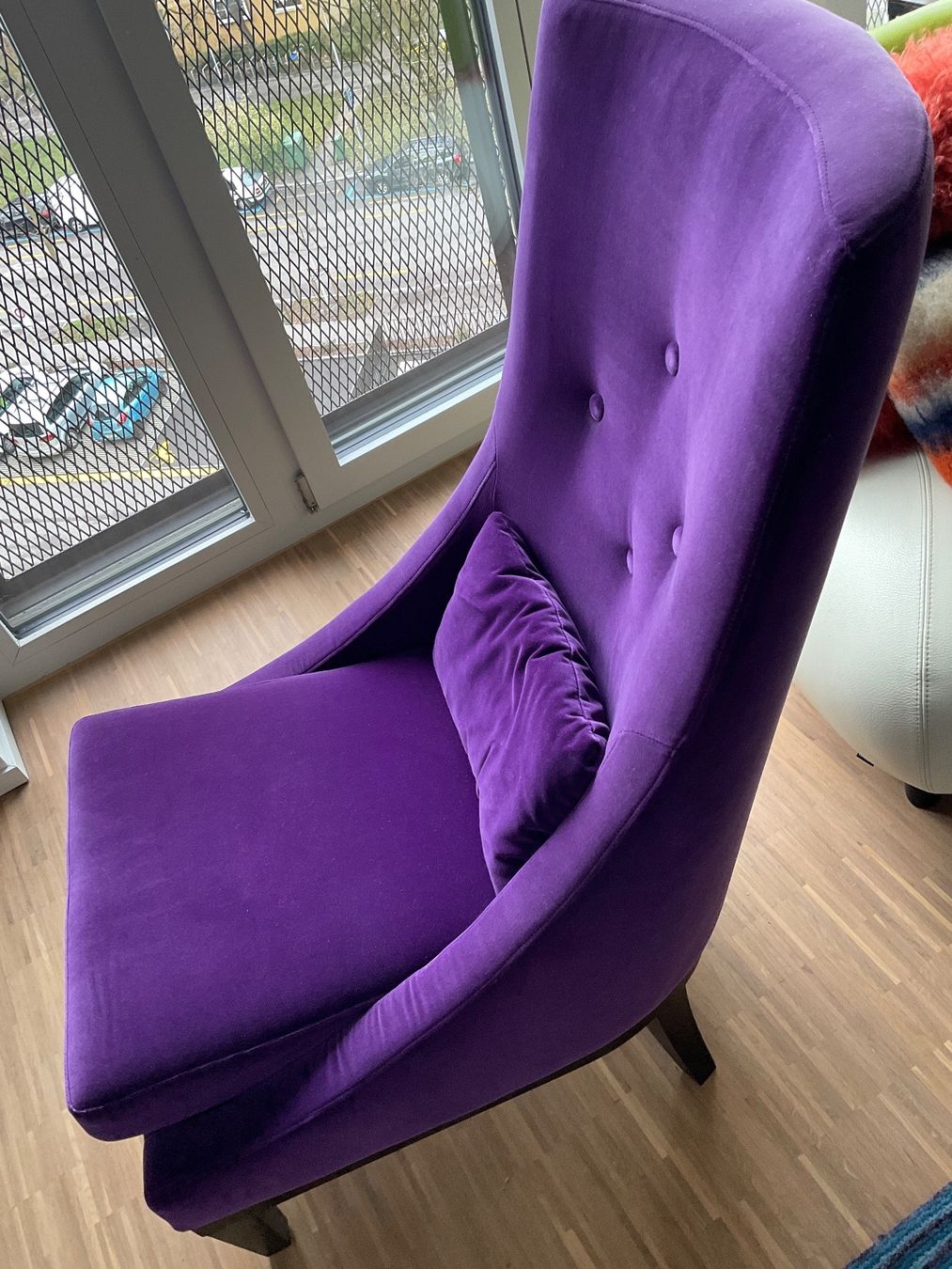 Pfister Poltrone: Poltrona in tessuto viola – Usato da Zürich venduto da alpha69 3