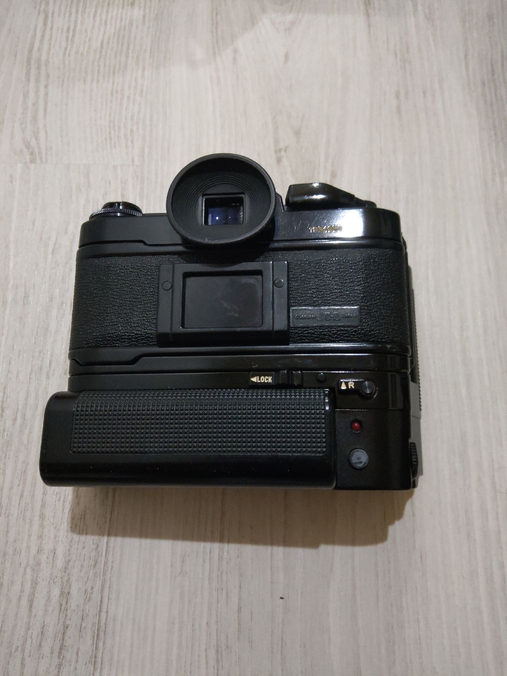 Canon Fotocamera: Canon A-1 Ausrüstung – Usato da Häuslenen venduto da Inlepaya2000 3