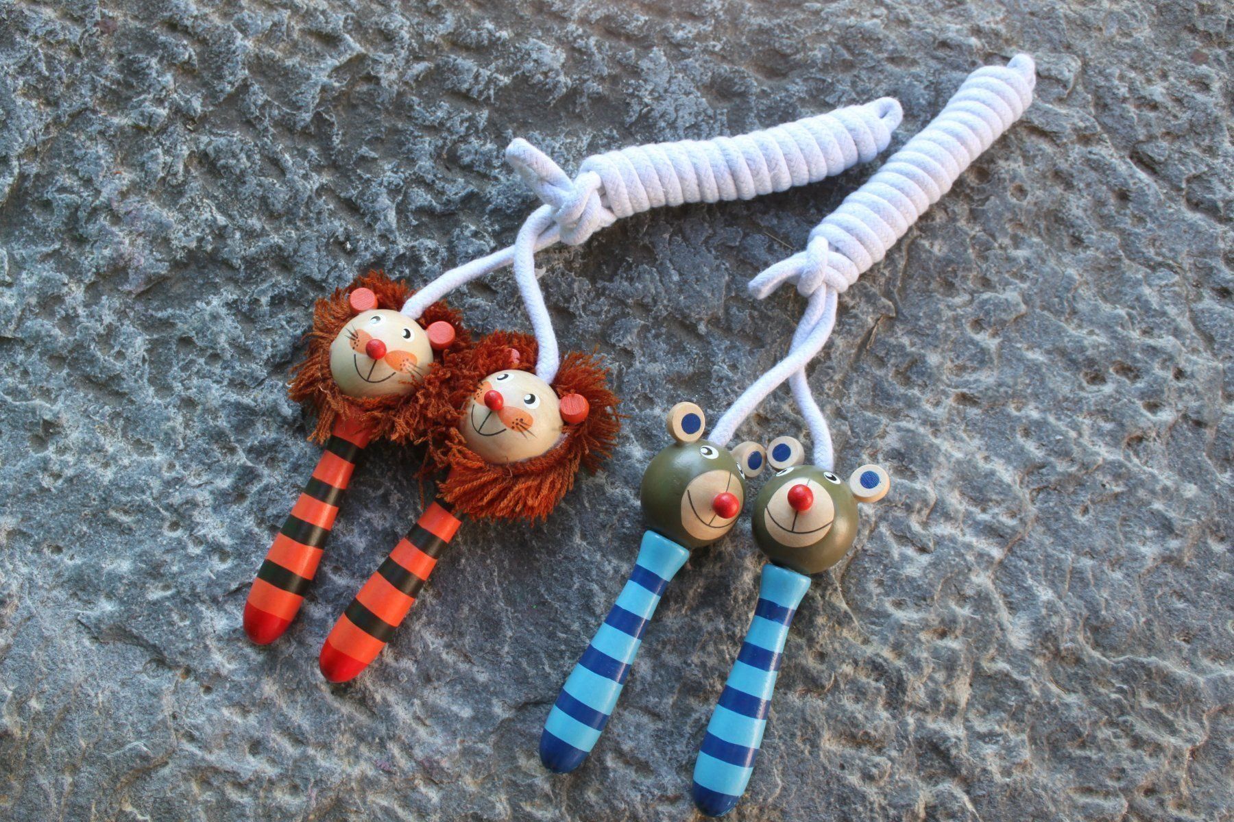 Jouets: Lot de 2 cordes à sauter neuves – Neuf (Voir description) à Marsens par carobazar