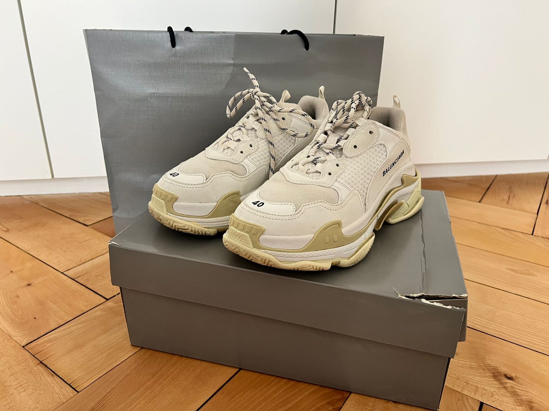Balenciaga Scarpe da donna: Balenciaga Triple S Gr. 40 – Usato da Zürich venduto da lexi_alex