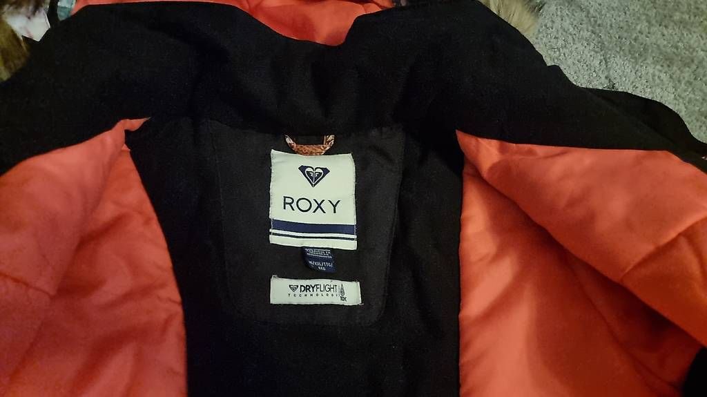Roxy Completi: Skianzug Roxy Grösse 14-16 – Usato da Maienfeld venduto da Faentli1 2