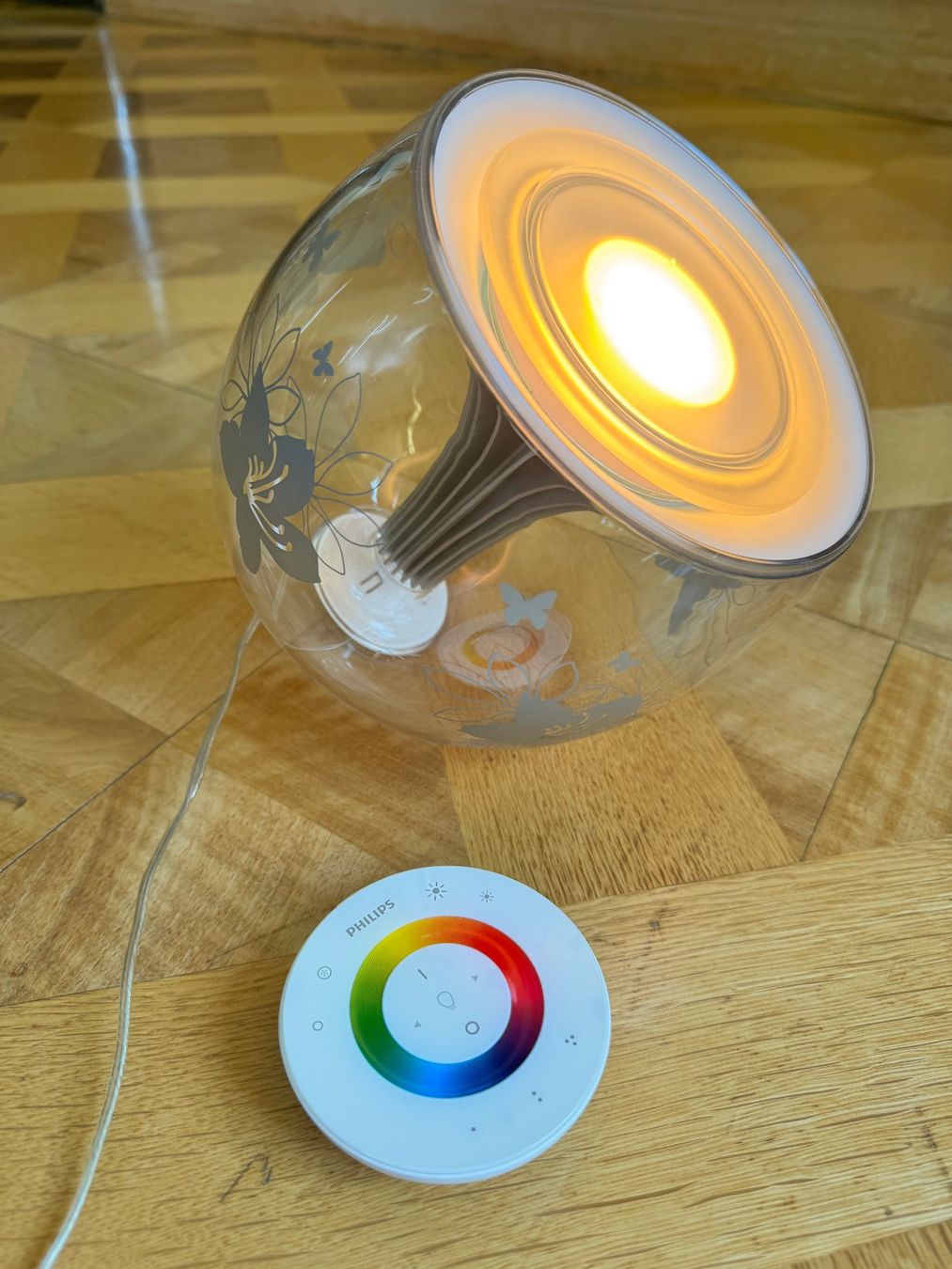 Philips Lampade: Philips Living Colors Floral Gen 2 – Usato da Zug venduto da Thosum