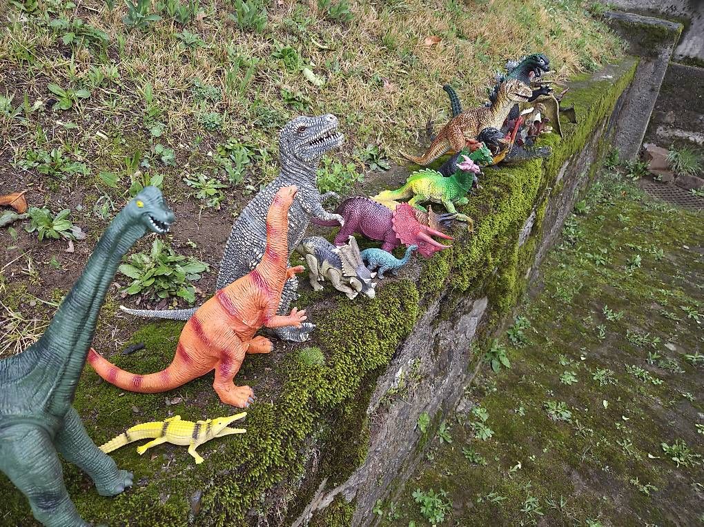 Giocattoli: Dinosauri giocattolo – Usato da Cadenazzo venduto da MarencoM 4