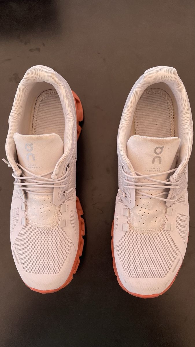 On Damenschuhe: Baskets On (Cloud) – Taille 42 – Gebraucht aus Vuarrens von Diabolomenthe