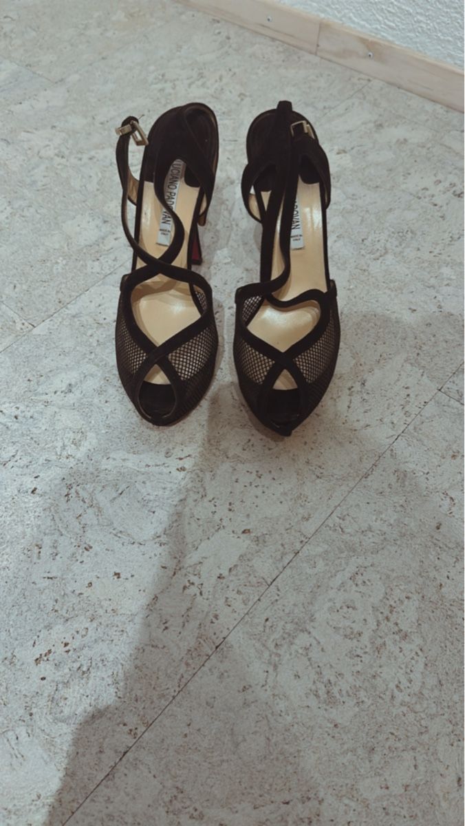 Scarpe da donna: Schwarze Luciano Padovan High Heels Gr. 39 – Usato da Wilen b. Wollerau venduto da lia_9v87 1