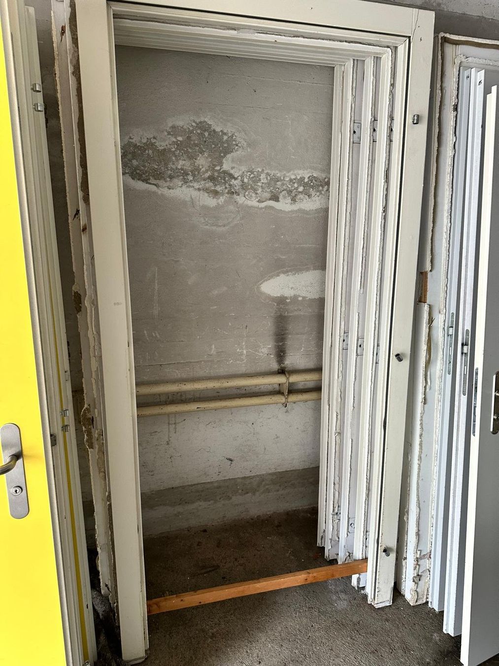 Porte: Zimmertüre mit Rahmen – Usato da Spreitenbach venduto da Space_X 3