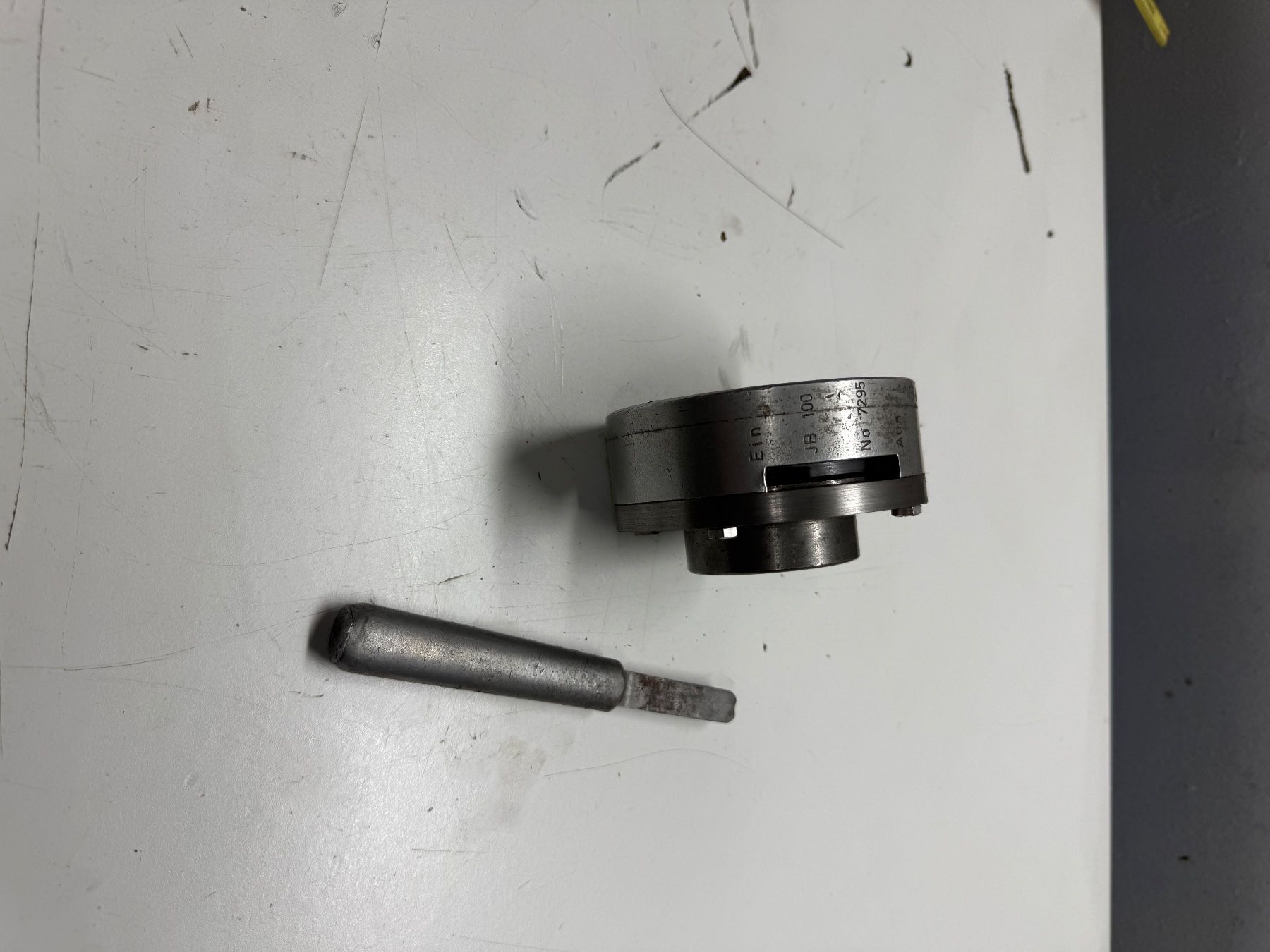 Schaublin Tutte le macchine: Magnetfutter Schaublin 102 – Usato da Oberbuchsiten venduto da vel_b57w 1