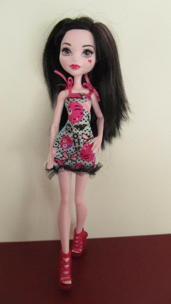 Bambole: Monster High Puppe Draculaura – Usato da Brunnen venduto da Kiwiland1