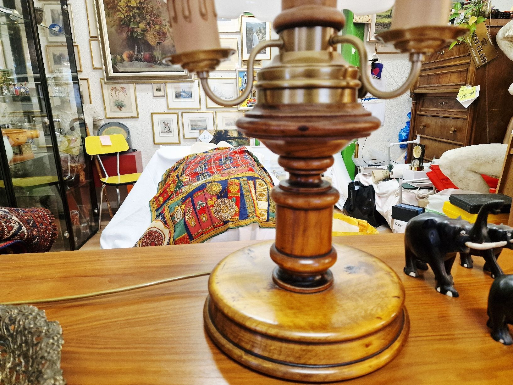 Lampen: Sehr dekorative Tischlampe – Gebraucht aus BERN von Intarsia 2
