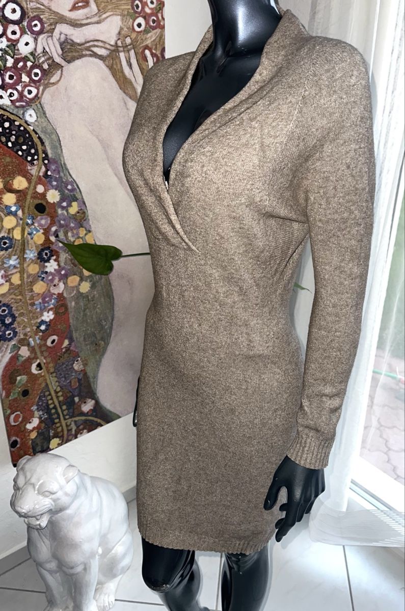 Robes: STRICKKLEID GR. M – D'occasion à Unteraegeri par MH203 4