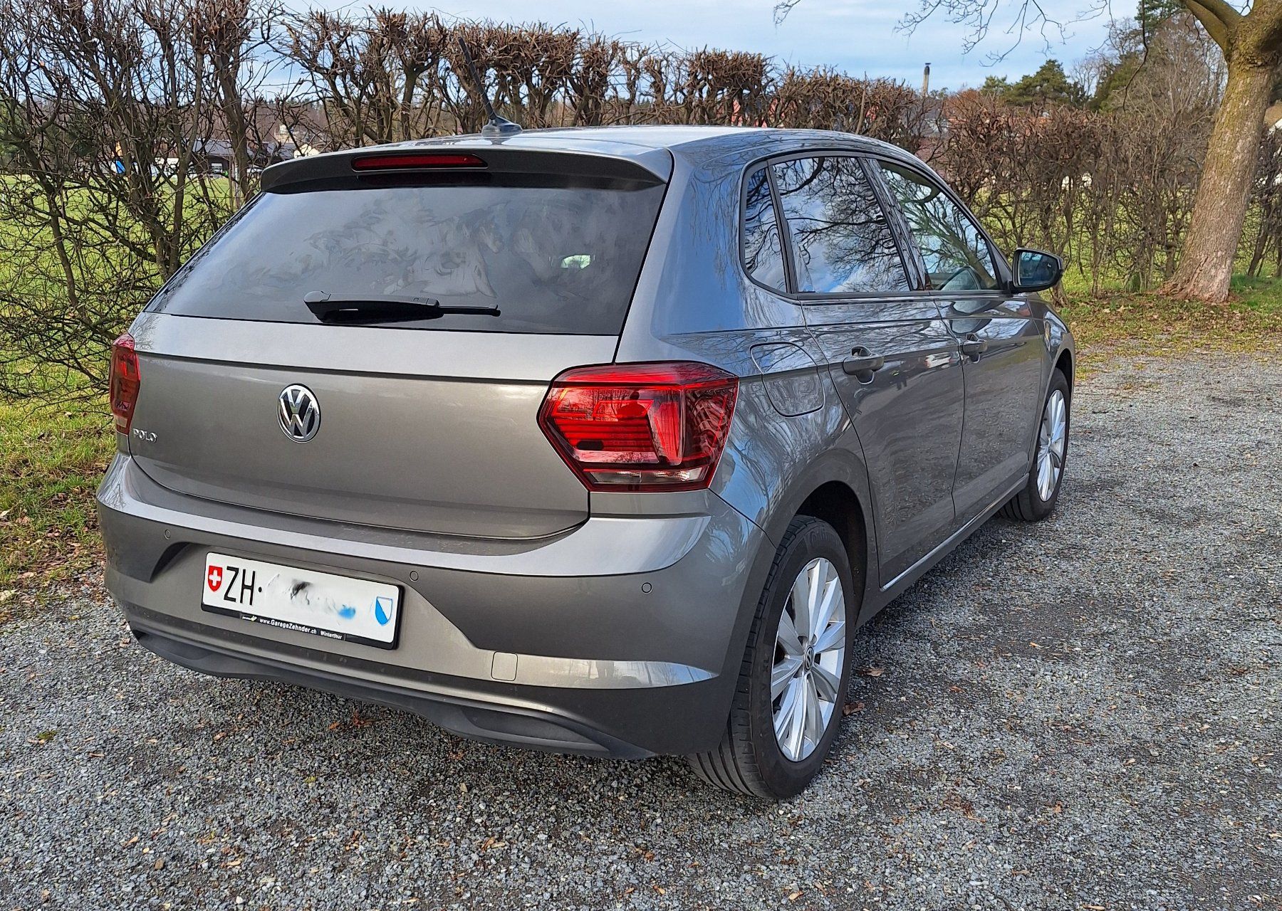 VW Automobili: 2018 VW Polo 1.0 TSI – Usato da Illnau venduto da expand_dong 1