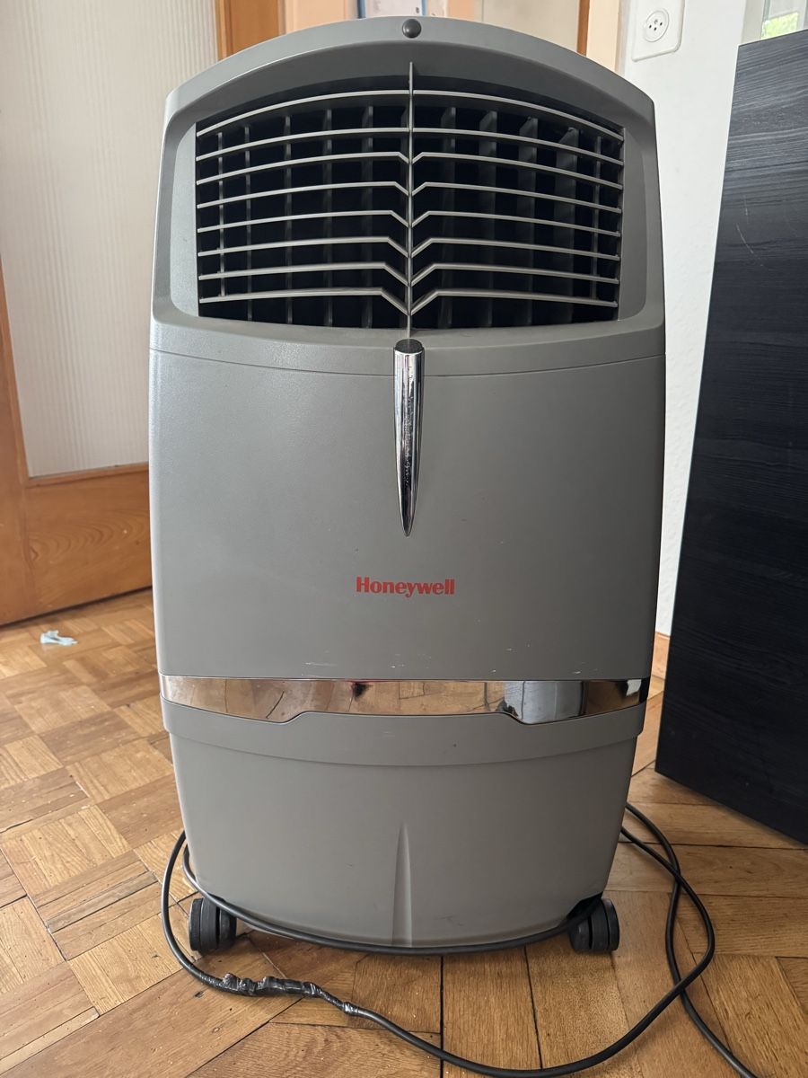 Bombes aérosol: Honeywell luftkühler – D'occasion à gunzgen par zhari