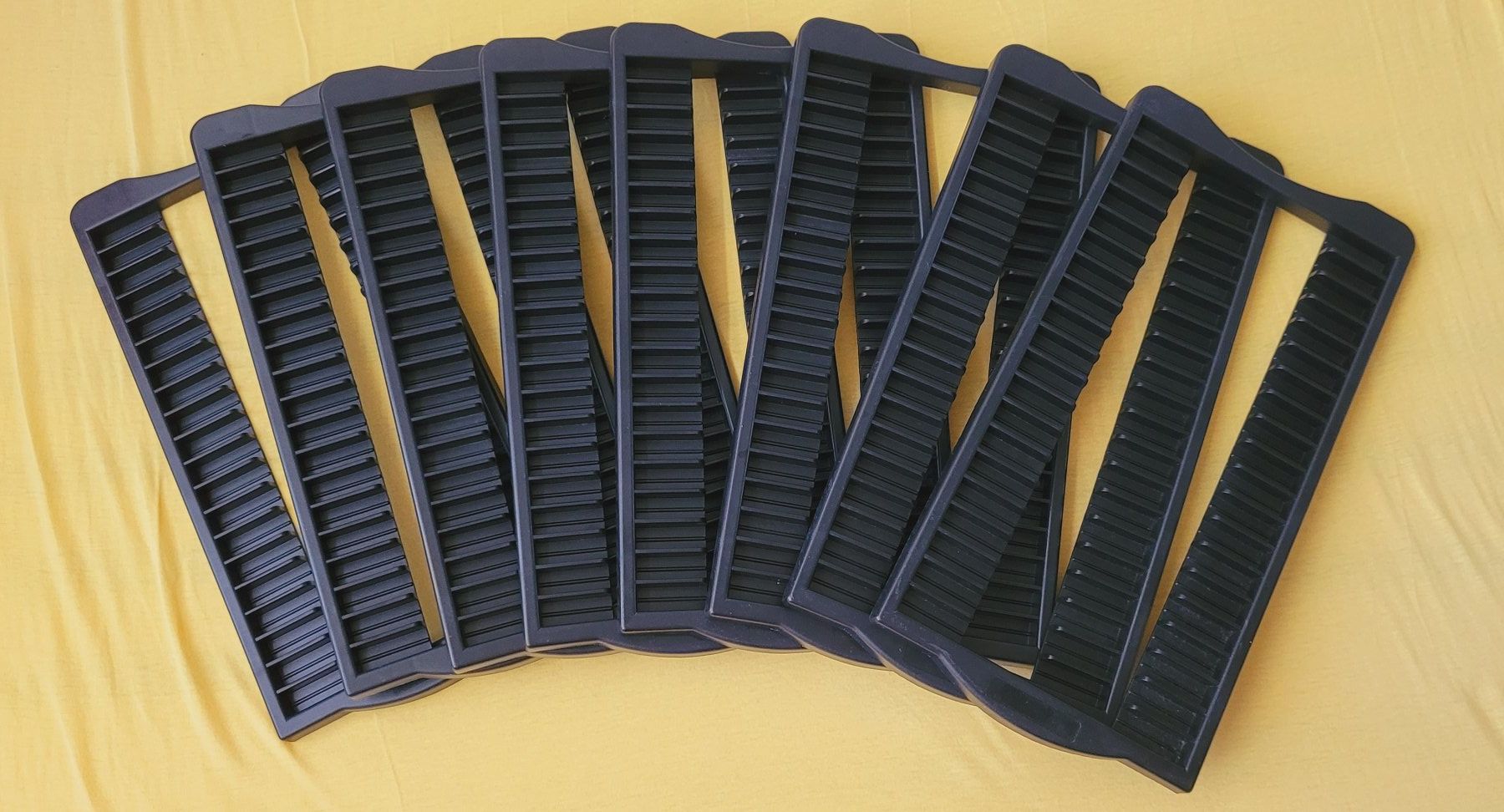 Racks & Supports: 8 Stück CD Flipper / CD-Ständer zum Blättern – D'occasion à Rotkreuz par groeli69 1