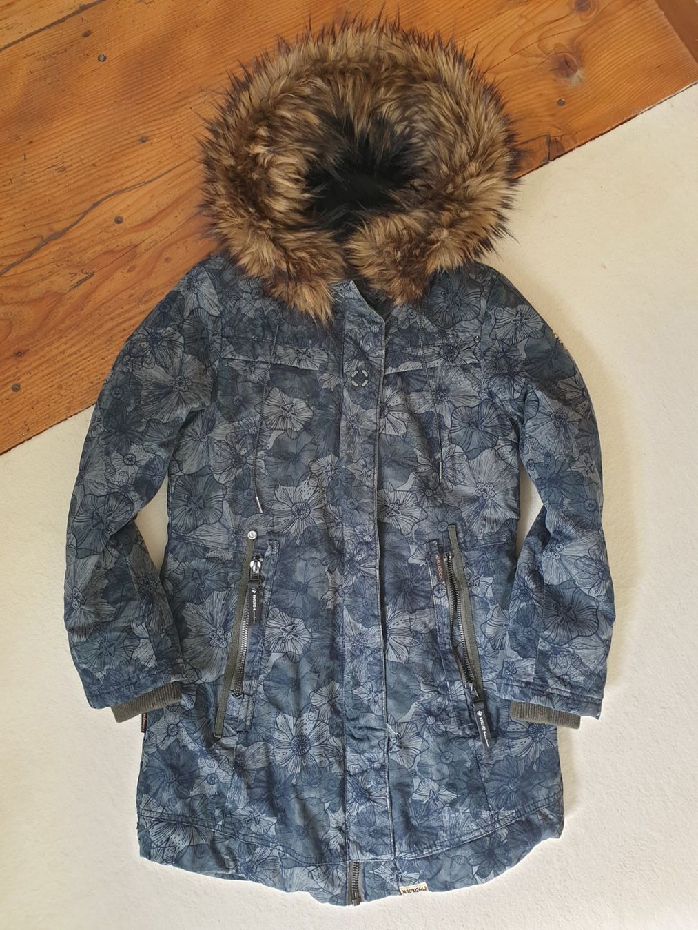 Khujo Vestes: Khujo – D'occasion à thalwil par Lazar03