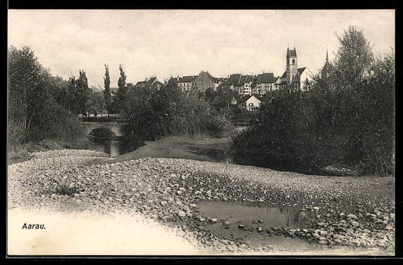 Cartoline postali: AK Aarau, Ortsansicht mit Flussufer – Usato da Berlin venduto da bartko-reher
